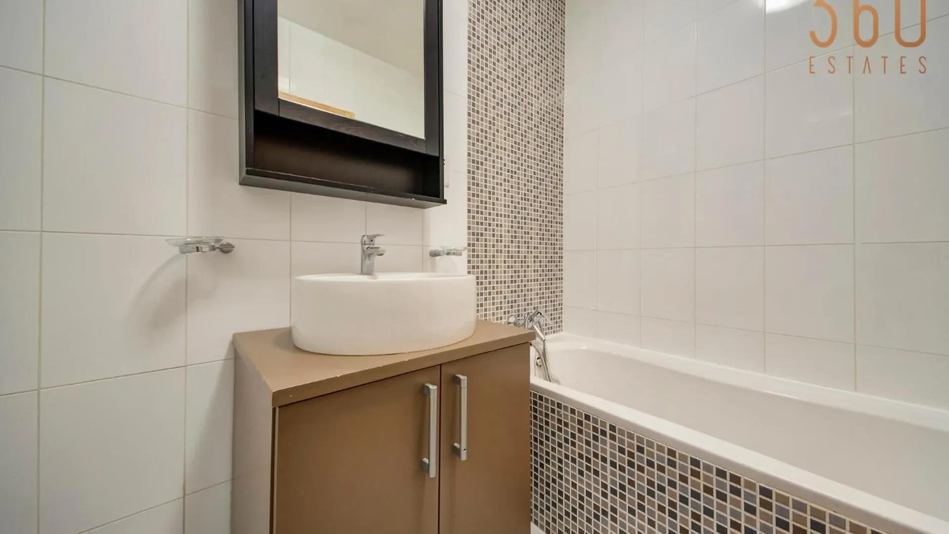Elegant & Cosy 3Br Home In Peaceful Area Of Naxxar By 360 Estates Malta